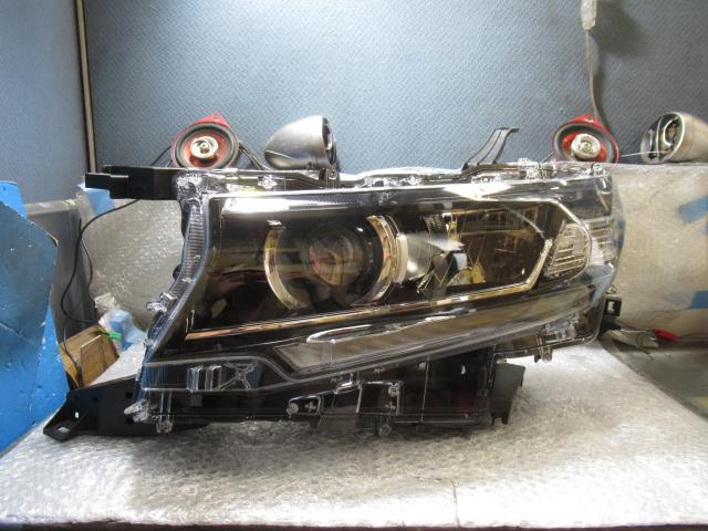 【中古】中古部品 ランドクルーザープラド TRJ150W 左ﾍｯﾄﾞﾗﾝﾌﾟ 【3500220000-220427500810900】