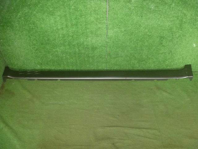 【中古】中古部品 オッティ H91W 右サイドステップ 【3330370100-000223028813700】