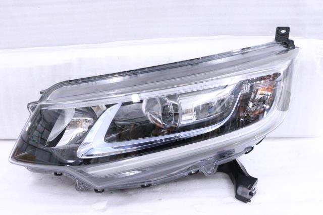 【中古】中古部品 フリード GB7 左ﾍｯﾄﾞﾗﾝﾌﾟ 【3260520000-220908500210900】