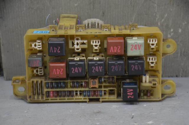 【中古】中古部品 デュトロ XZU307 ﾋｭｰｽﾞﾎﾞｯｸｽ 【3310580000-220908001167800】