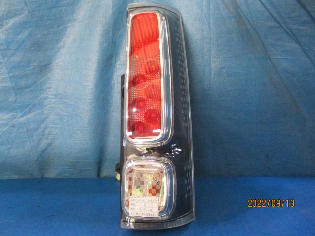 【中古】中古部品 スペーシア MK53S 右ﾃｰﾙﾗﾝﾌﾟ 【3310160100-000004196515500】