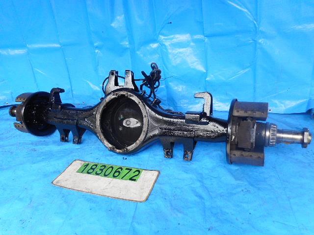 【中古】中古部品 UD日産大型車 CG48XWX ﾘｱｱｸｽﾙﾎｰｼﾝｸﾞ 【3310040100-001485219041200】