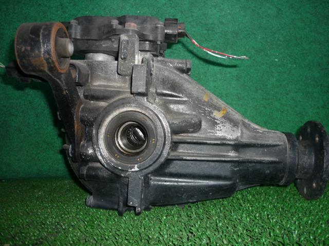 【中古】中古部品 エブリィ DA62V ﾌﾛﾝﾄﾘｼﾞｯﾄﾃﾞﾌ 【3330370100-001635879041120】