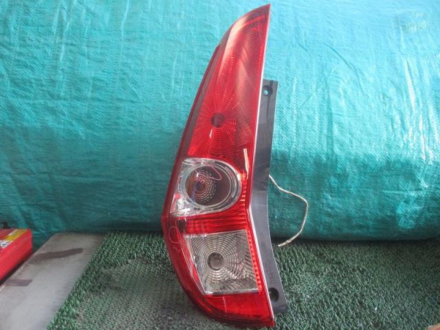 【中古】中古部品 スプラッシュ XB32S 左ﾃｰﾙﾗﾝﾌﾟ 【3500080000-220604000215600】