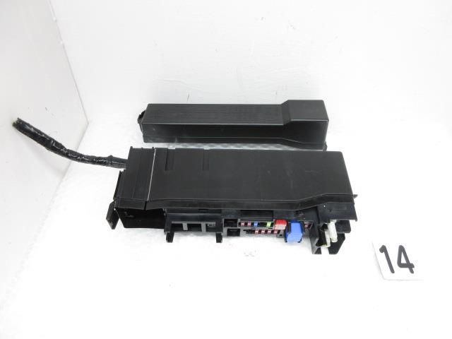 【中古】中古部品 フーガ HY51 ﾋｭｰｽﾞﾎﾞｯｸｽ 【3500170000-220926502467800】