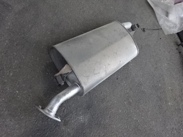 中古部品 アイシス ANM10W リアマフラー
