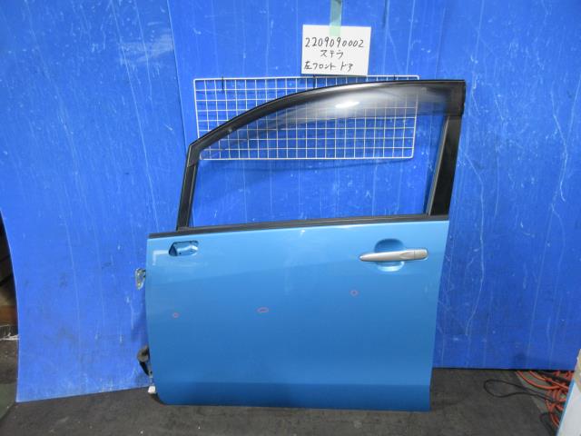 【中古】中古部品 ステラ LA100F 左ﾌﾛﾝﾄﾄﾞｱ 【3310220100-220909000213200】