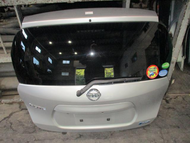 【中古】中古部品 ノート E12 バックドア 【3310160100-211202000315800】|e-cleマート