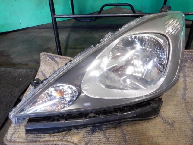 【中古】中古部品 フィット GE6 左ﾍｯﾄﾞﾗﾝﾌﾟ 【3340140100-000022281110900】