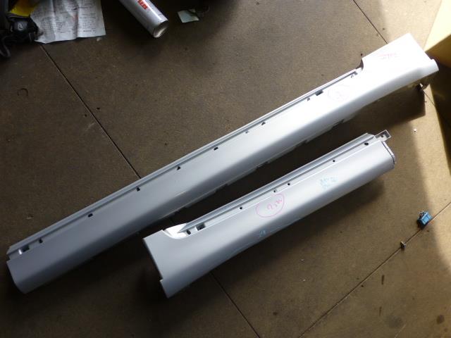 【中古】中古部品 クラウンマジェスタ UZS186 右ｻｲﾄﾞｽﾃｯﾌﾟ 【3310410000-001157172213700】｜e-cleマート