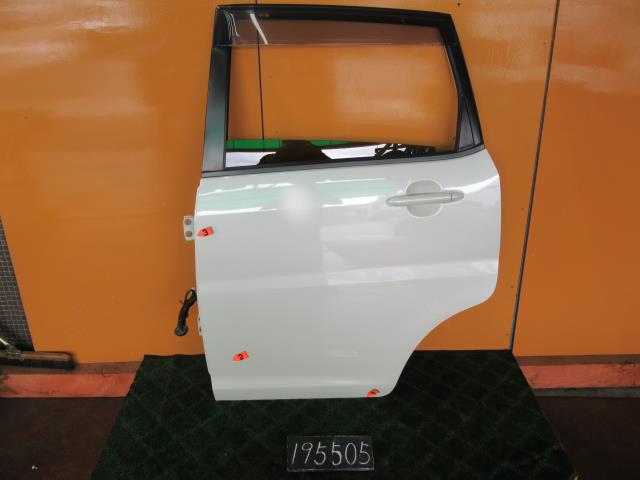 【中古】中古部品 ムーヴ L175S 左ﾘｱﾄﾞｱ 【3310120100-001697808413400】