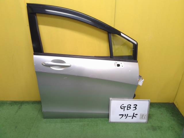 【中古】中古部品 フリード GB3 右フロントドア 【3331010600-220809000413100】