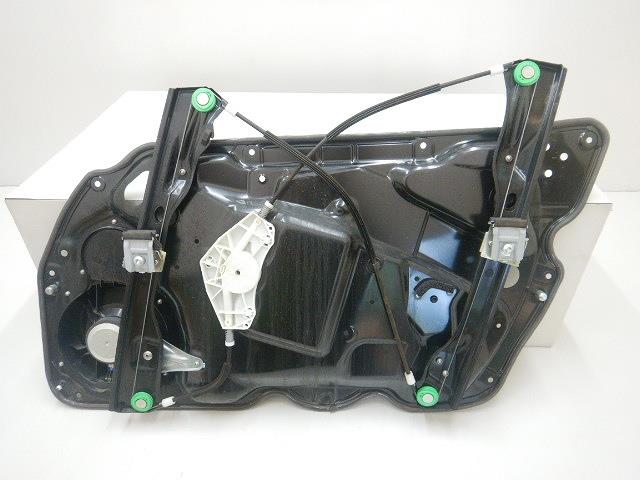 【中古】中古部品 VW パサート 3CCAX 左フロントドアレギュレータ・モーター 【3310070100-000213004013220】|e-cleマート