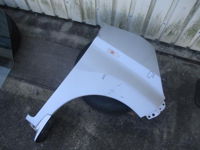 【中古】中古部品 デイズルークス B21A 右ﾌﾛﾝﾄﾌｪﾝﾀﾞｰ 【3310190100-000223024310600】