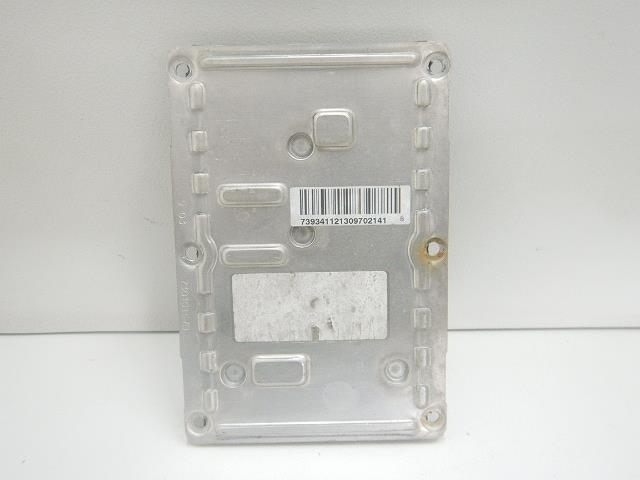 【中古】中古部品 ルノー ラグナ GL7X ライトコントロールユニット 【3310070100-000213000210811】|e-cleマート