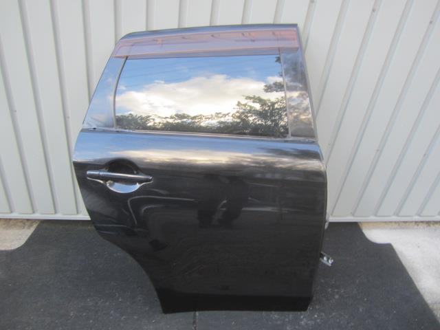【中古】中古部品 ＲＶＲ GA3W 右ﾘｱﾄﾞｱ 【3330410100-221021000113300】