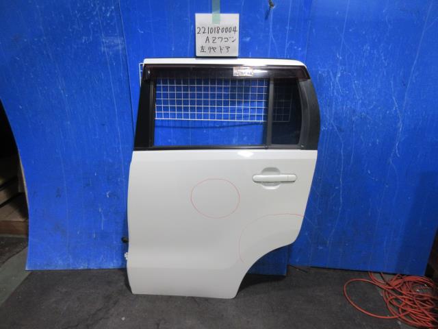 【中古】中古部品 ＡＺワゴン MJ23S 左ﾘｱﾄﾞｱ 【3310220100-221018000413400】