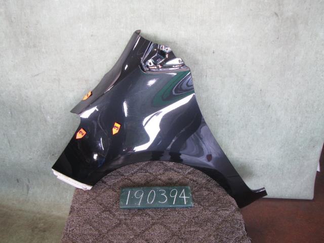 【中古】中古部品 ヴィッツ SCP90 左ﾌﾛﾝﾄﾌｪﾝﾀﾞｰ 【3310120100-001562610010700】