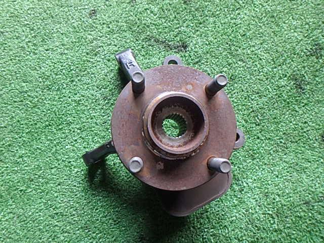 【中古】中古部品 アルト HA24S 右ﾌﾛﾝﾄﾅｯｸﾙﾊﾌﾞ 【3330450100-220606000244310】