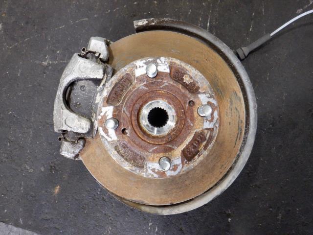 【中古】中古部品 キャリィ DA16T 右ﾌﾛﾝﾄﾅｯｸﾙﾊﾌﾞ 【3340140100-000022288244310】