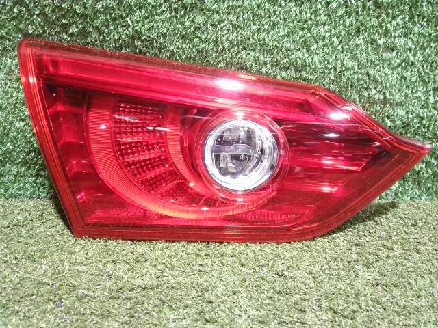 【中古】中古部品 スカイライン YV37 ﾘｱﾌｨﾆｯｼｬｰﾊﾟﾈﾙ 【3260300000-221011000415200】