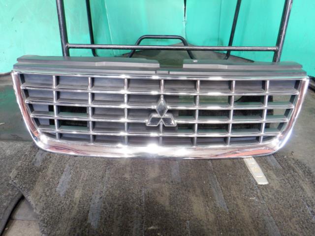 【中古】中古部品 eKワゴン H82W ラジエータグリル 【3340140100-000022302110400】