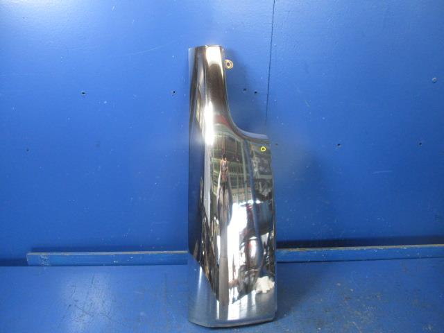 【中古】中古部品 コンドル PW37C 右ﾌﾛﾝﾄｺｰﾅｰﾊﾟﾈﾙ 【3310270100-000013203511300】