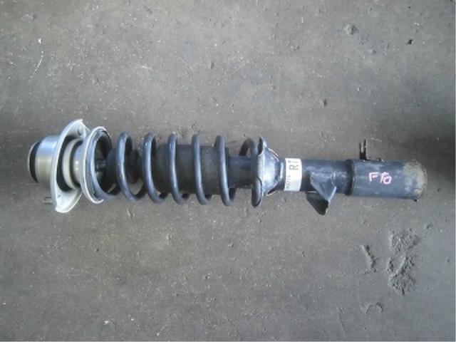 【中古】中古部品 ステラ RN1 右ﾌﾛﾝﾄｽﾄﾗｯﾄ 【3340180100-001582690450110】