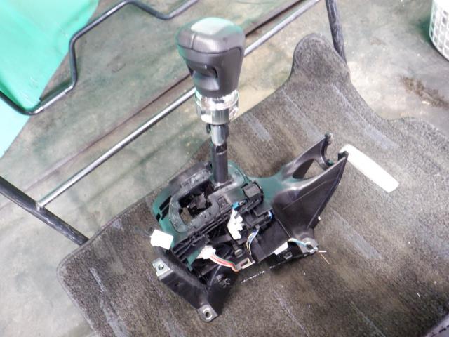 【中古】中古部品 ライズ A200A ｼﾌﾄﾚﾊﾞｰ 【3340140100-000022308337850】