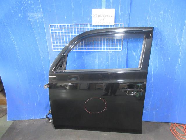 【中古】中古部品 ｂＢ QNC21 左ﾌﾛﾝﾄﾄﾞｱ 【3310220100-221028000213200】