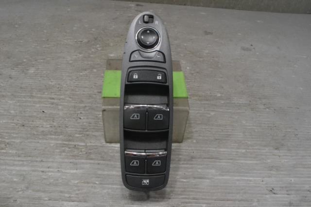 【中古】中古部品 フーガ KY51 ﾊﾟﾜｰｳｲﾝﾄﾞｳｽｲｯﾁ 【3310580000-221109000961900】