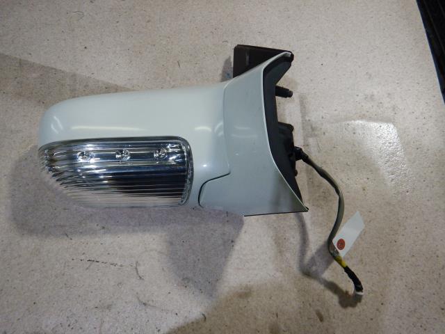 【中古】中古部品 エルグランド ME51 右ｻｲﾄﾞﾐﾗｰ 【3330810100-221109000313500】