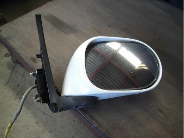 【中古】中古部品 マーチ AK12 右ｻｲﾄﾞﾐﾗｰ 【3340180100-001391577113500】