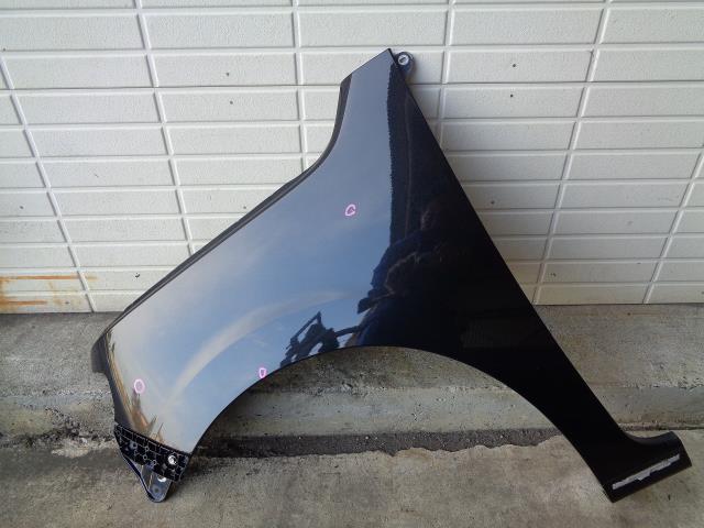 【中古】中古部品 ミラココア L675S 左ﾌﾛﾝﾄﾌｪﾝﾀﾞｰ 【3340080100-221111000110700】