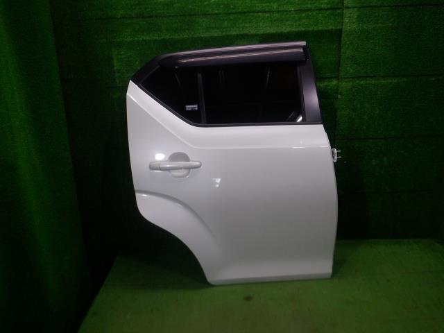 【中古】中古部品 イグニス FF21S 右ﾘｱﾄﾞｱ 【3330420100-221104000113300】