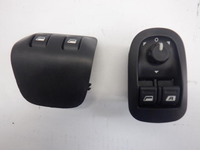 【中古】中古部品 プジョー 206 T16RG ﾊﾟﾜｰｳｲﾝﾄﾞｳｽｲｯﾁ 【3310250100-000223023061900】 9,323円