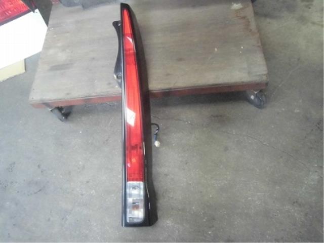 【中古】中古部品 ムーヴ L175S 右テールランプ 【3340180100-001592494915500】