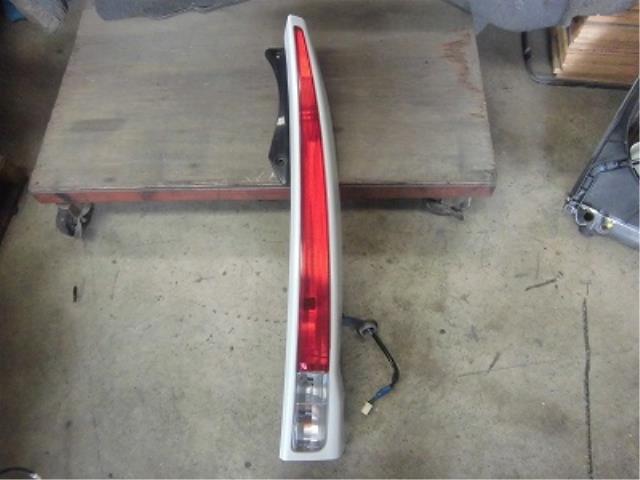 【中古】中古部品 ムーヴ L175S 右ﾃｰﾙﾗﾝﾌﾟ 【3340180100-001512757215500】