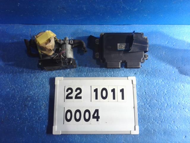 【中古】中古部品 ルークス ML21S ｴﾝｼﾞﾝｺﾝﾋﾟｭｰﾀｰ 【3310390100-221011000463100】