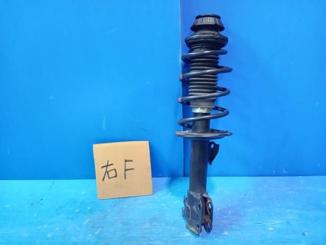 【中古】中古部品 アクア NHP10 右ﾌﾛﾝﾄｽﾄﾗｯﾄ 【3310050100-220813000150110】