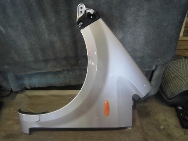 【中古】中古部品 ムーヴ L175S 左ﾌﾛﾝﾄﾌｪﾝﾀﾞｰ 【3340180100-001625909610700】