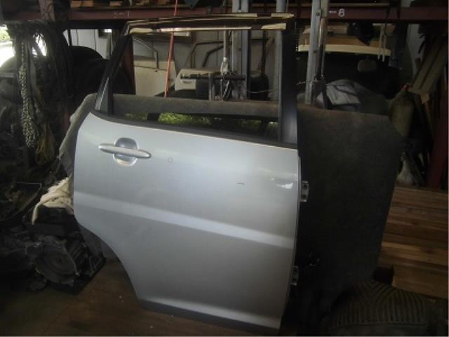 【中古】中古部品 ムーヴ L175S 右ﾘｱﾄﾞｱ 【3340180100-001605888013300】