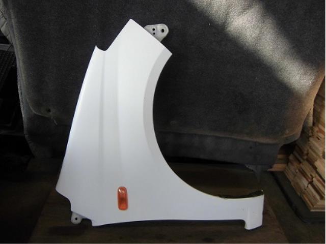 【中古】中古部品 ミラ L250V 右ﾌﾛﾝﾄﾌｪﾝﾀﾞｰ 【3340180100-001311303110600】