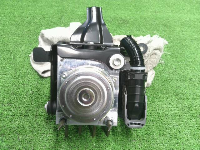 【中古】中古部品 ピクシス S700M ABSｱｸﾁｭｴｰﾀｰ 【3310200100-000016949942500】