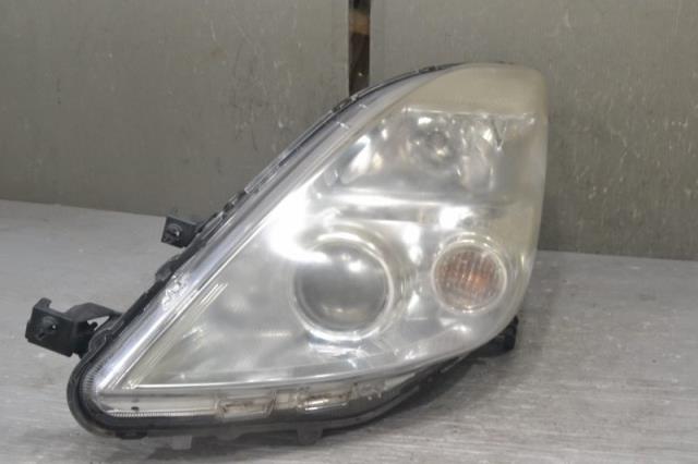 【中古】中古部品 アイシス ZGM10G 左ﾍｯﾄﾞﾗﾝﾌﾟ 【3310580000-221129000410900】