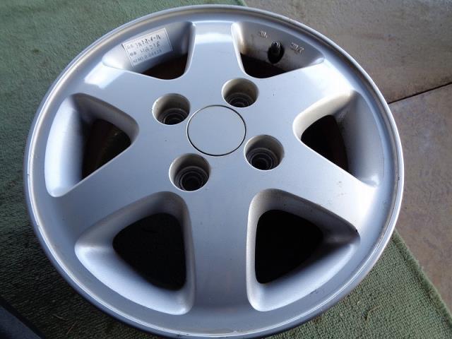 【中古】中古部品 セルボ HG21S ﾎｲｰﾙ 【3340030100-103531000047211】