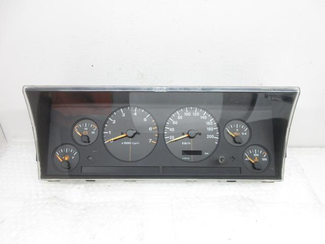 【中古】中古部品 ジープ グランドチェロキー ZG40 ｽﾋﾟｰﾄﾞﾒｰﾀｰ 【3500170000-221129502261400】