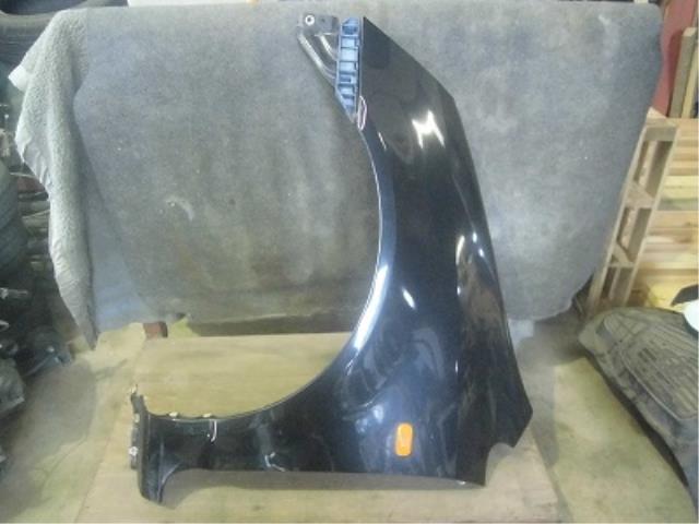 【中古】中古部品 ストリーム RN1 左ﾌﾛﾝﾄﾌｪﾝﾀﾞｰ 【3340180100-001581664710700】