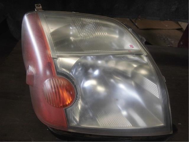 【中古】中古部品 モビリオ GB1 右ヘッドランプ 【3340180100-001708940810800】