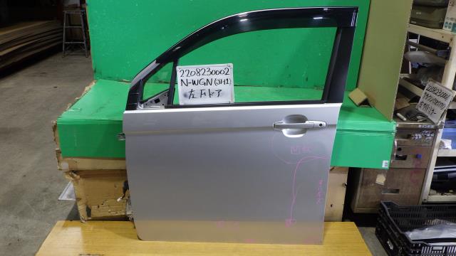 【中古】中古部品 Ｎ－ＷＧＮ JH1 左ﾌﾛﾝﾄﾄﾞｱ 【3330340100-220823000213200】